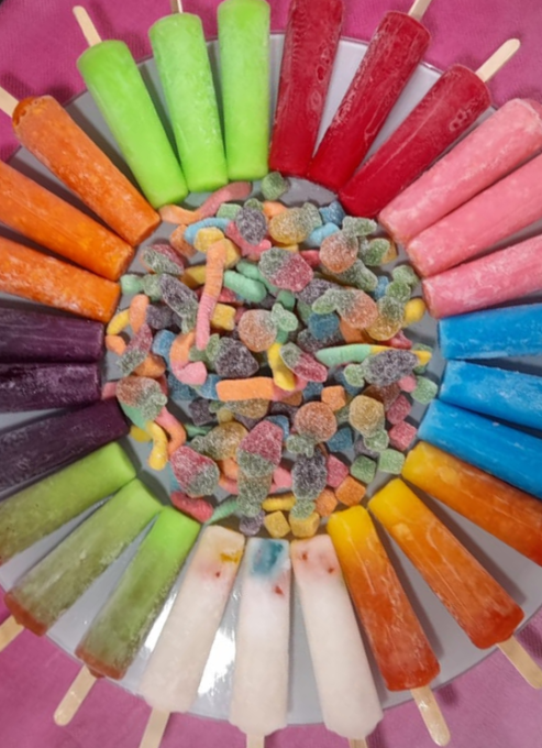 la_freezeria_paletas_hielo_con_gomitas_escolares_contacto